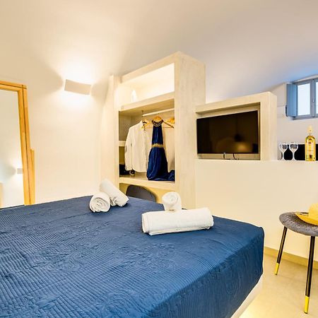 Tiara Suites Santorini Fira  Zewnętrze zdjęcie