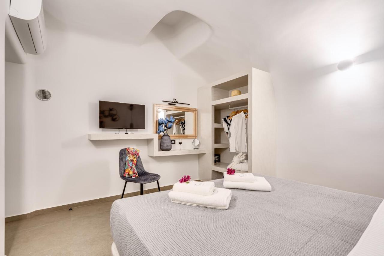 Tiara Suites Santorini Fira  Zewnętrze zdjęcie