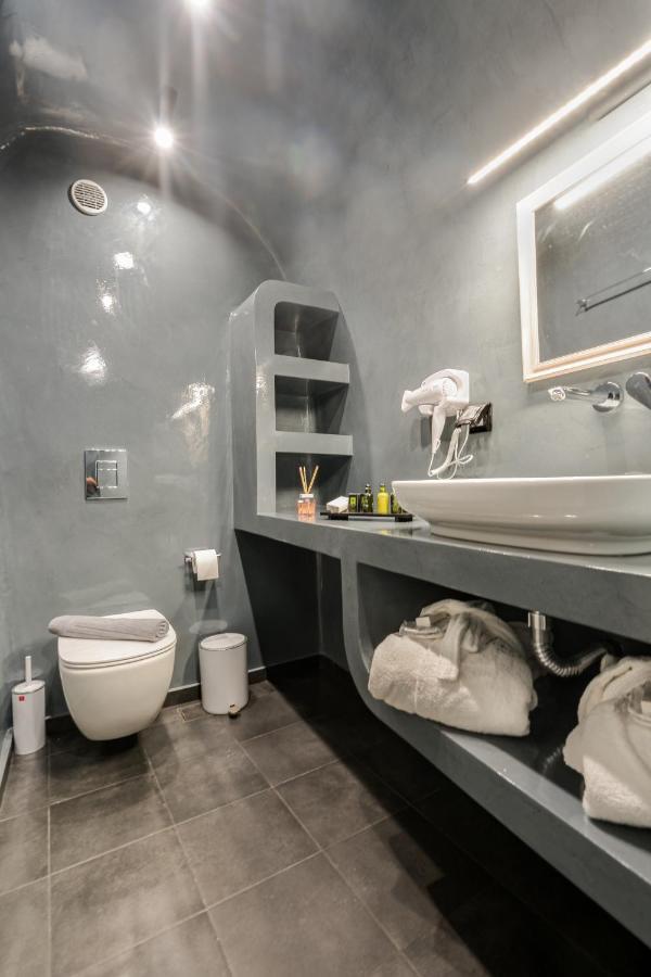 Tiara Suites Santorini Fira  Zewnętrze zdjęcie
