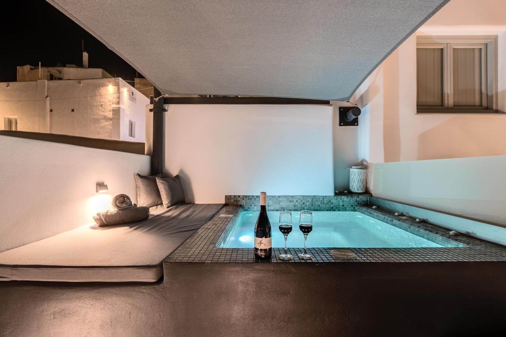 Tiara Suites Santorini Fira  Zewnętrze zdjęcie