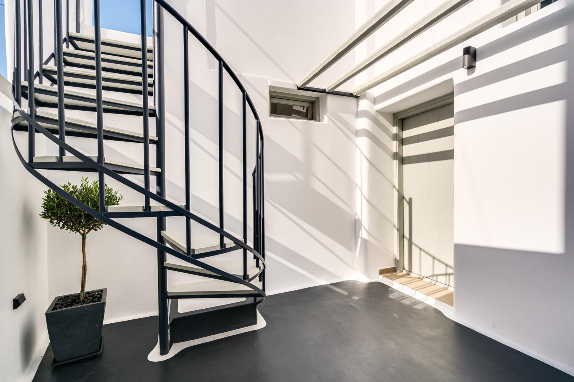 Tiara Suites Santorini Fira  Zewnętrze zdjęcie