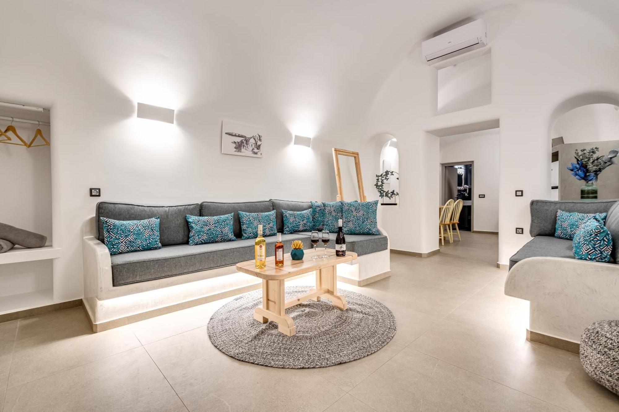 Tiara Suites Santorini Fira  Zewnętrze zdjęcie