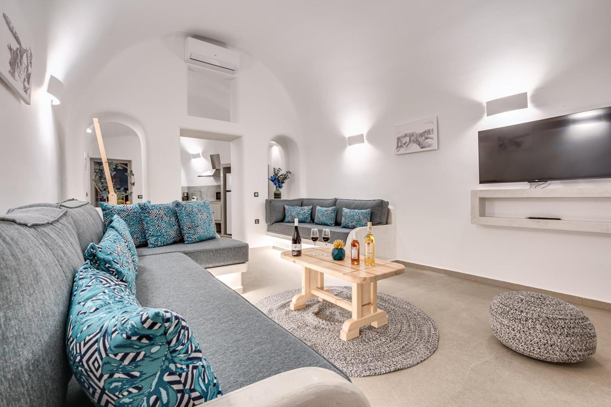 Tiara Suites Santorini Fira  Zewnętrze zdjęcie
