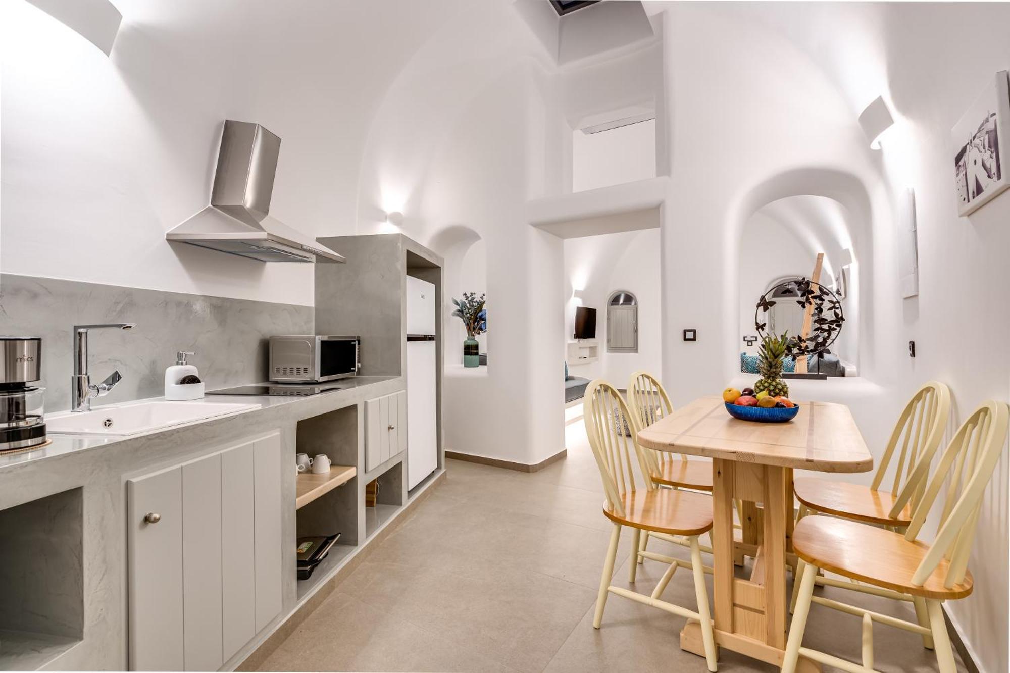 Tiara Suites Santorini Fira  Zewnętrze zdjęcie